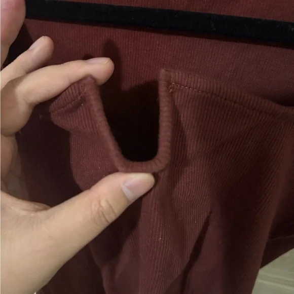 Zara Burgundy Ribbed Cropped Long Sleeve Top | Size M - Picture 7 of 9